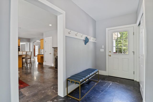 15 Wiggin Way, Stratham, NH 03885