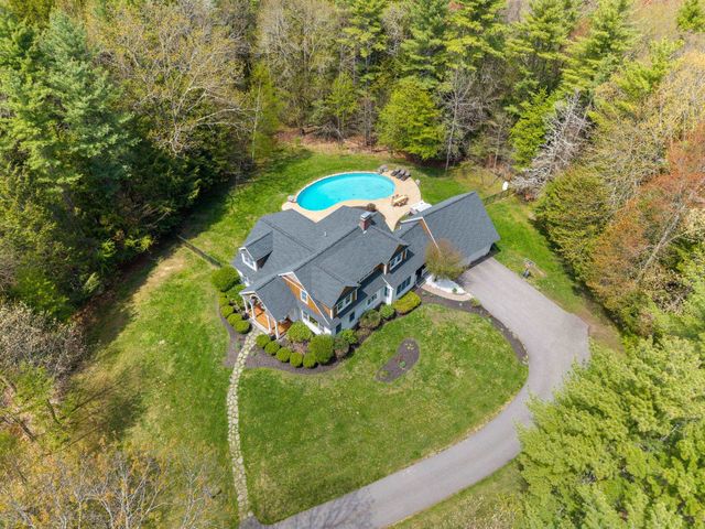 15 Wiggin Way, Stratham, NH 03885