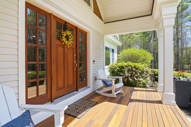 15 Wiggin Way, Stratham, NH 03885