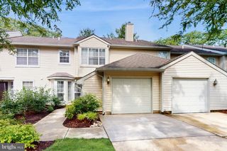 4 DORSET CT, Princeton, NJ 08540