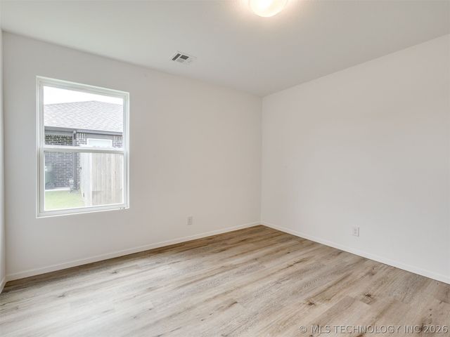 13301 E 125th Street North, Collinsville, OK 74021