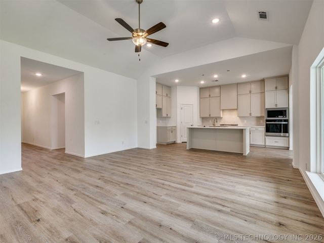 13301 E 125th Street North, Collinsville, OK 74021