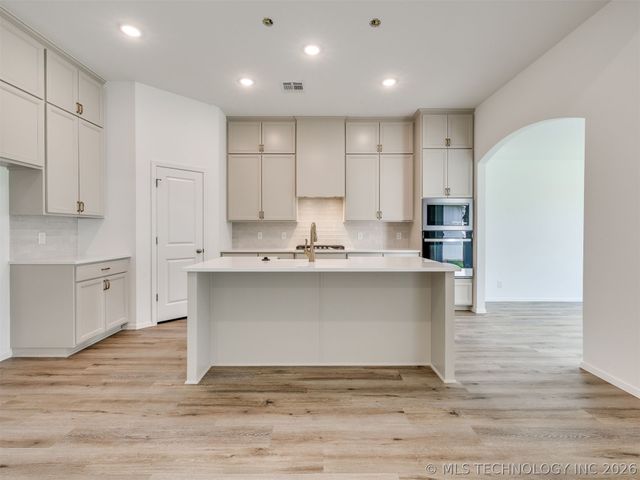 13301 E 125th Street North, Collinsville, OK 74021