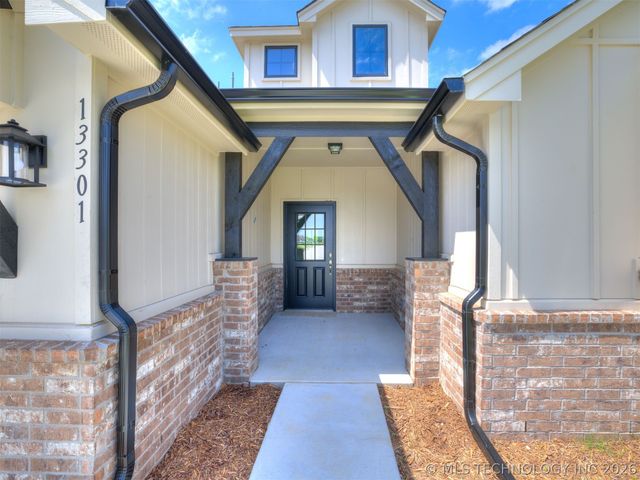 13301 E 125th Street North, Collinsville, OK 74021