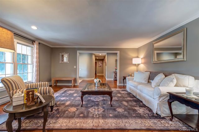 9 Elderwood Drive, Saint James, NY 11780