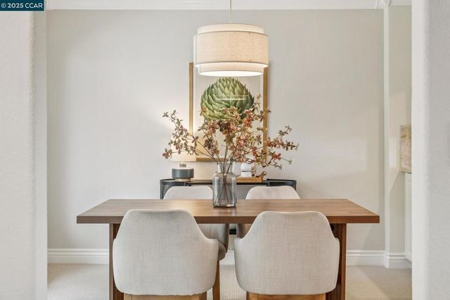 870 Terra California Dr 5, Walnut Creek, CA 94595