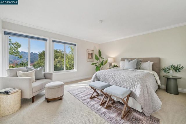 870 Terra California Dr 5, Walnut Creek, CA 94595