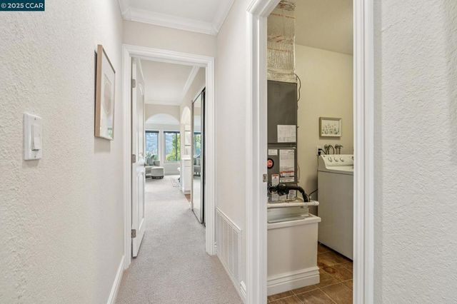 870 Terra California Dr 5, Walnut Creek, CA 94595