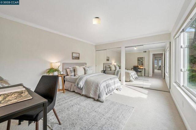 870 Terra California Dr 5, Walnut Creek, CA 94595