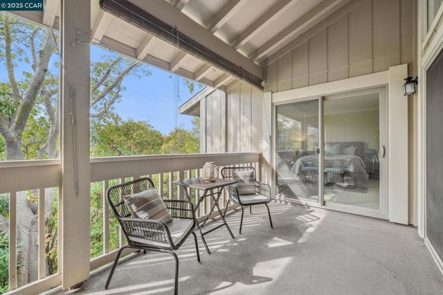 870 Terra California Dr 5, Walnut Creek, CA 94595