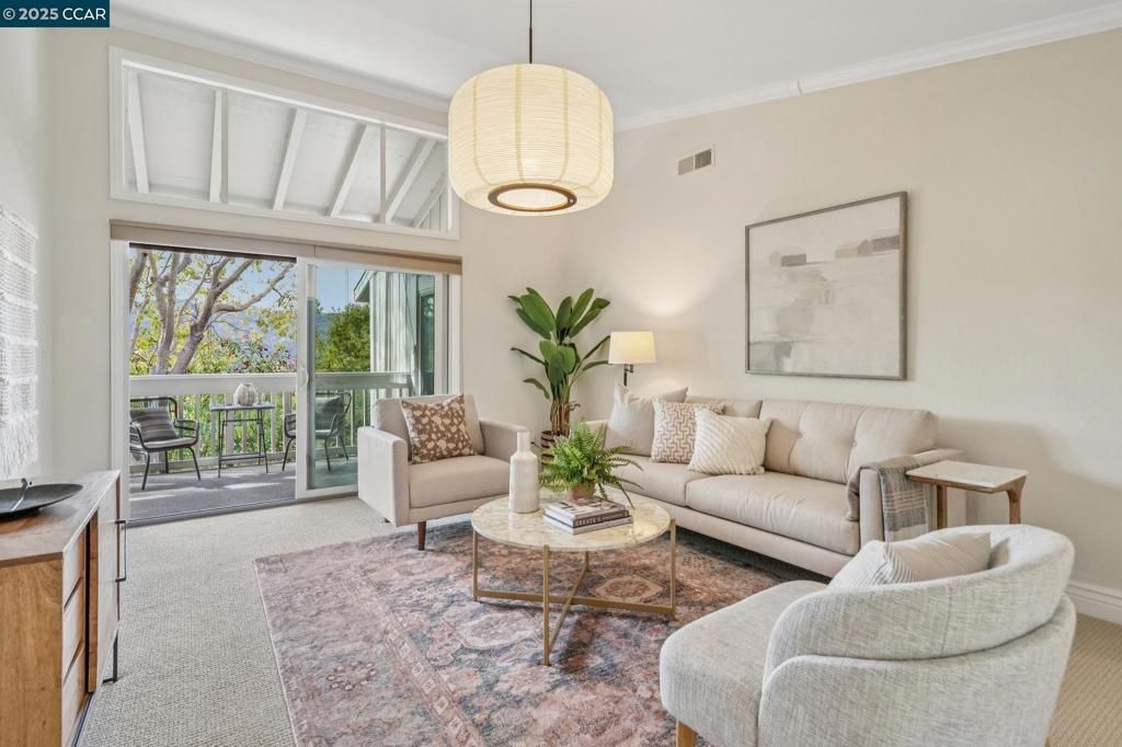 870 Terra California Dr 5, Walnut Creek, CA 94595