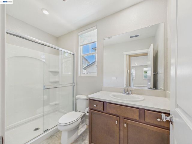 233 E Central Pkwy, Mountain House, CA 95391