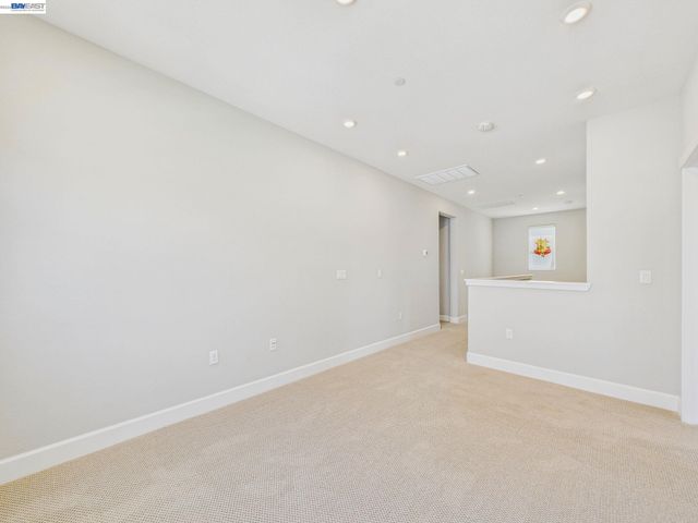 233 E Central Pkwy, Mountain House, CA 95391