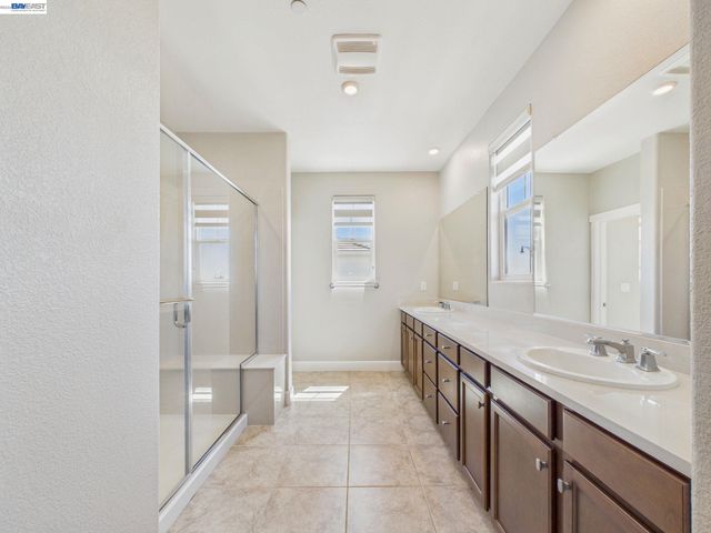 233 E Central Pkwy, Mountain House, CA 95391