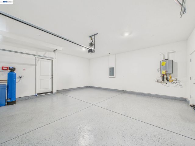 233 E Central Pkwy, Mountain House, CA 95391