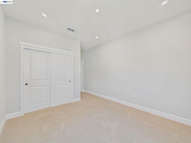 233 E Central Pkwy, Mountain House, CA 95391