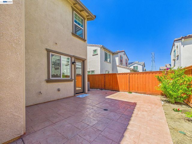 233 E Central Pkwy, Mountain House, CA 95391