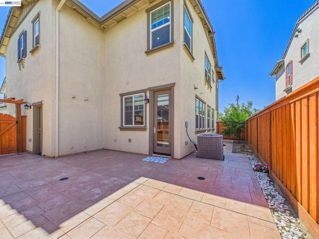 233 E Central Pkwy, Mountain House, CA 95391