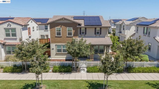233 E Central Pkwy, Mountain House, CA 95391