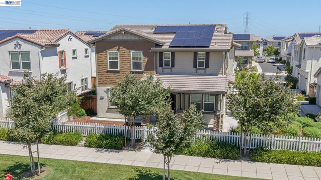 233 E Central Pkwy, Mountain House, CA 95391