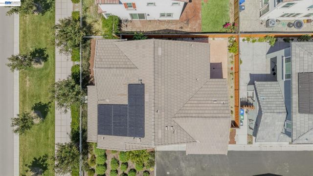 233 E Central Pkwy, Mountain House, CA 95391