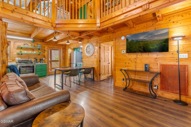 4210 S Boogertown Road, Sevierville, TN 37876