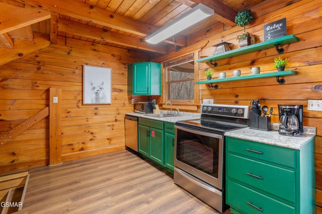 4210 S Boogertown Road, Sevierville, TN 37876