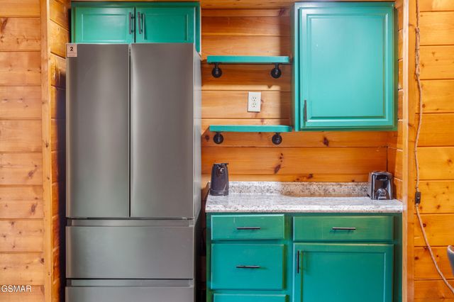 4210 S Boogertown Road, Sevierville, TN 37876