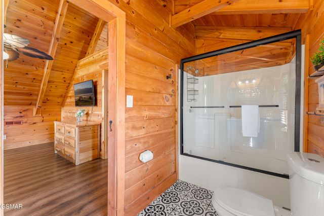 4210 S Boogertown Road, Sevierville, TN 37876