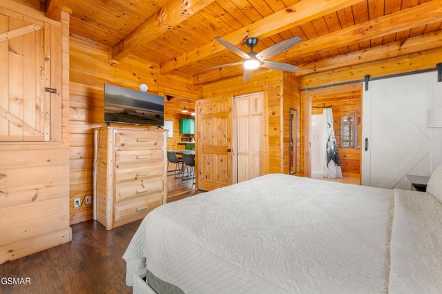 4210 S Boogertown Road, Sevierville, TN 37876