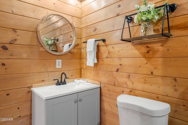 4210 S Boogertown Road, Sevierville, TN 37876