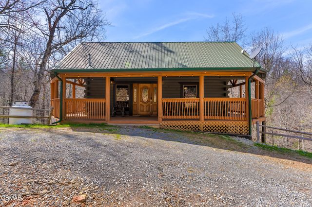 4210 S Boogertown Road, Sevierville, TN 37876