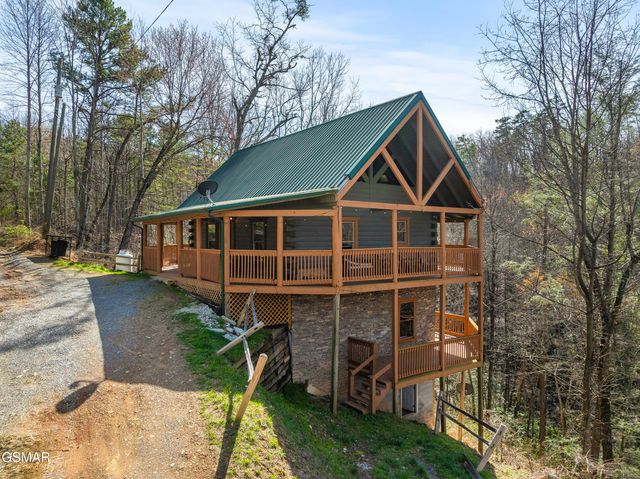 4210 S Boogertown Road, Sevierville, TN 37876