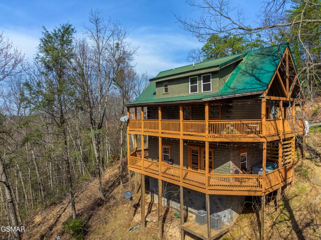 4210 S Boogertown Road, Sevierville, TN 37876