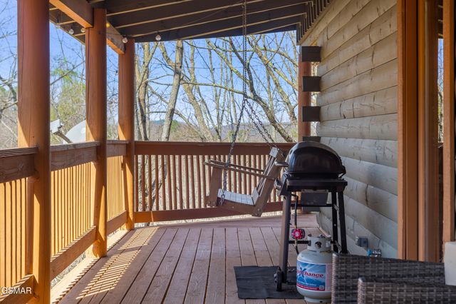 4210 S Boogertown Road, Sevierville, TN 37876