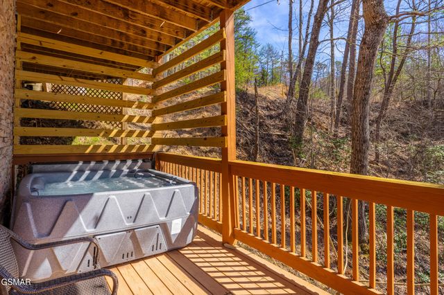 4210 S Boogertown Road, Sevierville, TN 37876