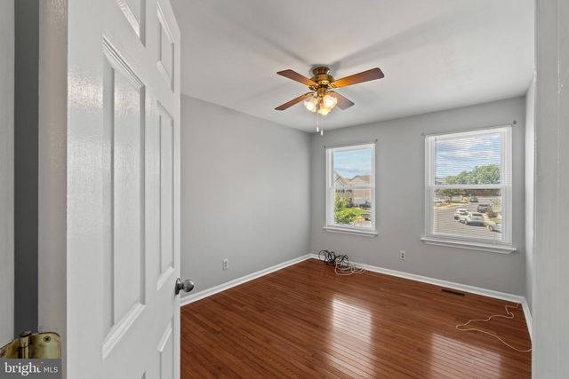 12 SNUG LAGOON CT, Baltimore, MD 21220
