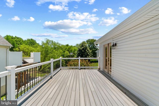 12 SNUG LAGOON CT, Baltimore, MD 21220