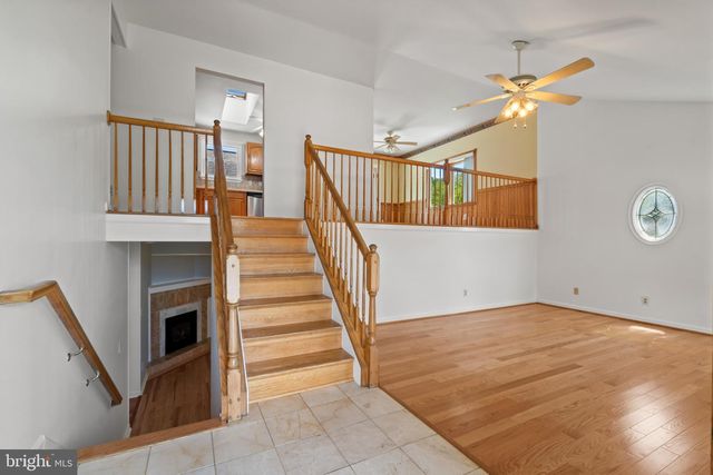 12 SNUG LAGOON CT, Baltimore, MD 21220