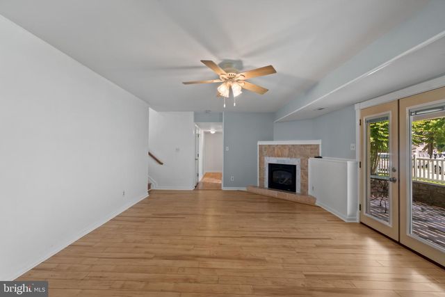 12 SNUG LAGOON CT, Baltimore, MD 21220