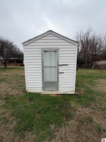 132 E Young Street, Princeton, KY 42445