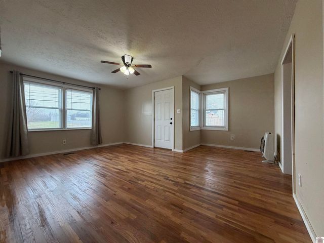 132 E Young Street, Princeton, KY 42445