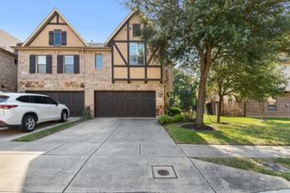 925 Brook Forest Lane, Euless, TX 76039