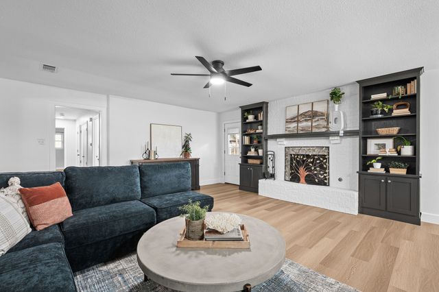 302 Magnolia Street, Denton, TX 76201
