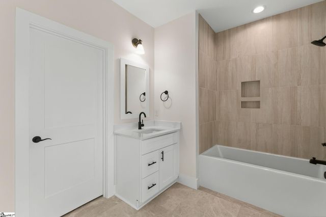 6910 Mountain View Road, Taylors, SC 29687