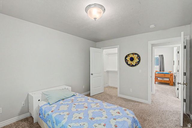 1366 FOX POINTE DR, Kaysville, UT 84037