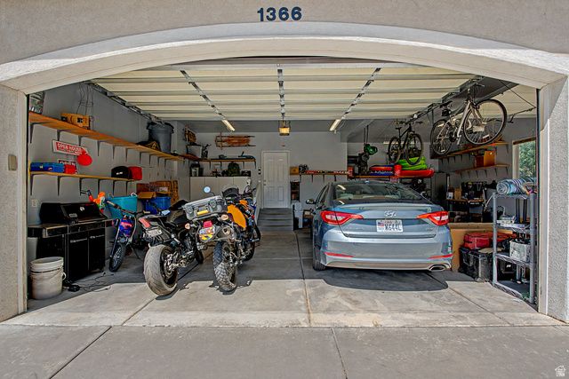 1366 FOX POINTE DR, Kaysville, UT 84037