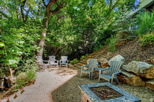 1366 FOX POINTE DR, Kaysville, UT 84037