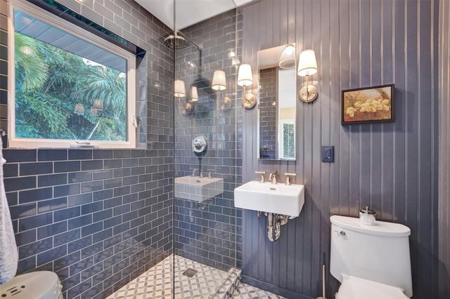 1124 Seminole Dr 1 C&D, Fort Lauderdale, FL 33304