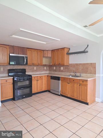 51 VERDI CIR, Newark, DE 19702
